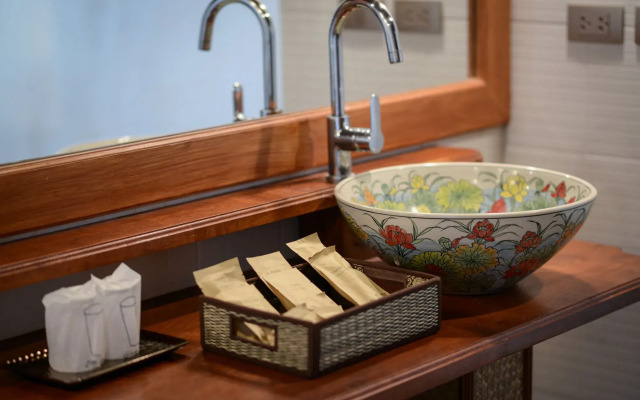 PingChan Koh Phangan Beachfront Resort