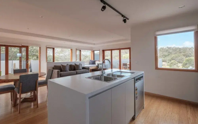 Freycinet Studios - Bay