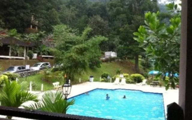 Kota Tinggi Waterfalls Resort