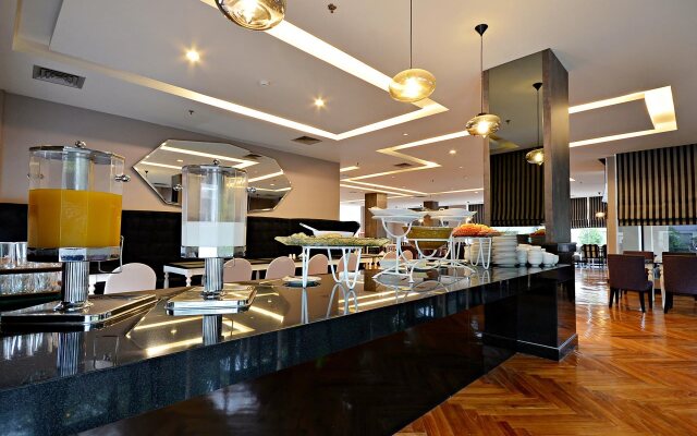 ZEN Rooms Mampang Tendean