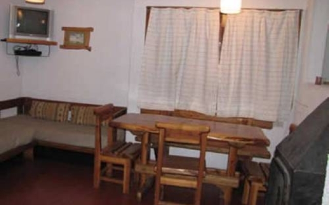 Los Castaños