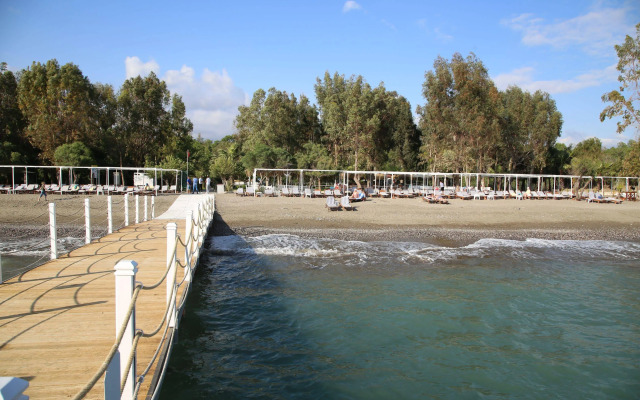 Lykia Botanika Beach & Fun Club