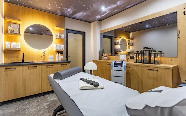 Natura All Seasons Boutique Hotel
