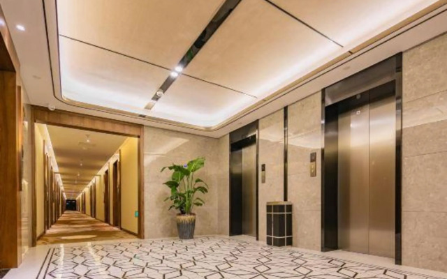 James Joyce Coffetel (Sichuan University Jinjiang College)