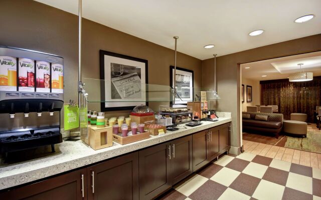 Hampton Inn Atlanta-Mall Of Georgia