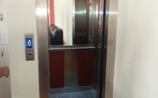 Ozhan Hotel