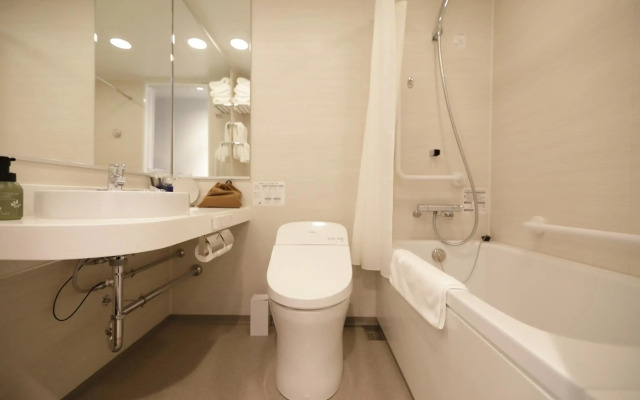 Nippon Seinenkan Hotel