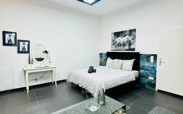 Stylish Studio Apt Near Rathausplatz