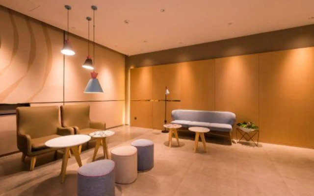 Homeinn (Xi'an East 2nd Ring Road Xinjiamiao Subway Station)