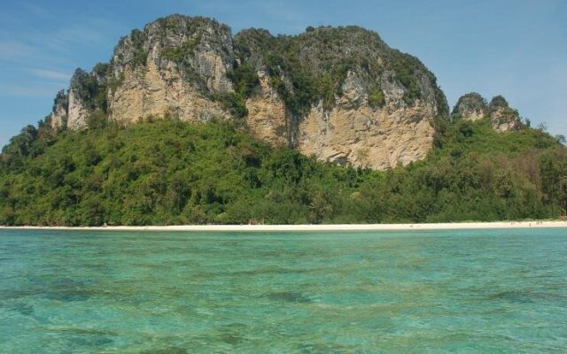 Poda Island Resort