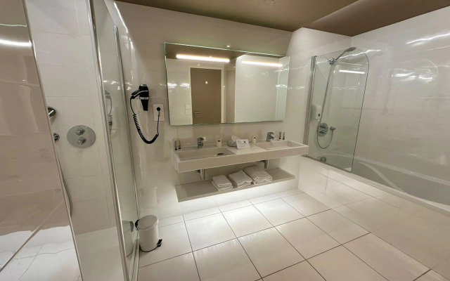 Brit Hotel Saint Brieuc Plérin