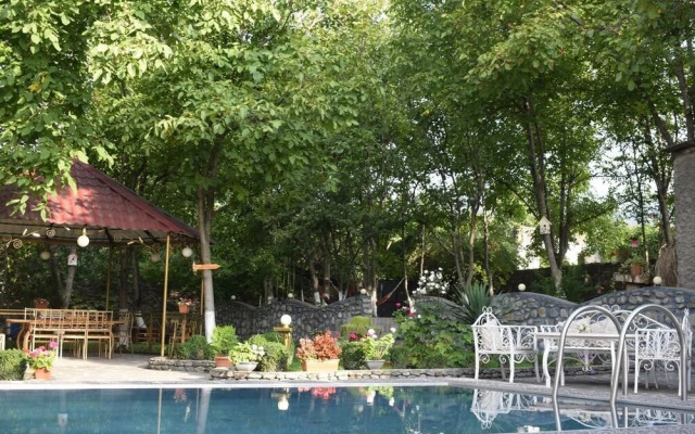 Guesthouse Lago & Wine Cellar