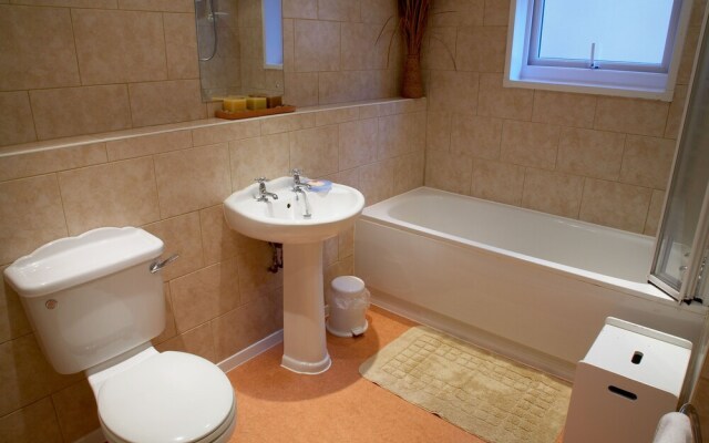 OYO Tudor Lodge - Redcar Beach