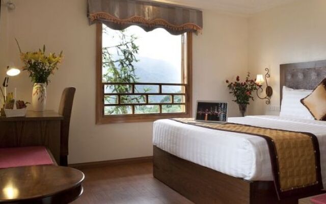 Eden Mountain View Hotel
