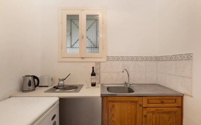 Island Kavos Annex studios