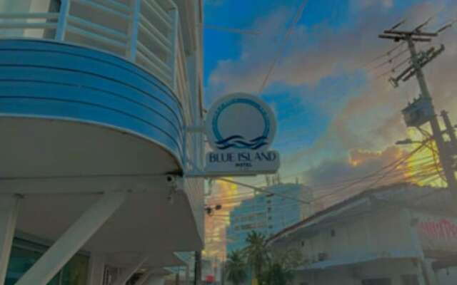Blue Island Hotel