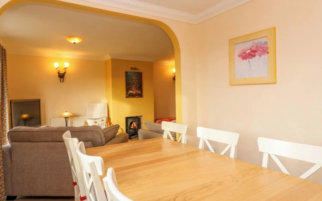 West Bay Holiday Home