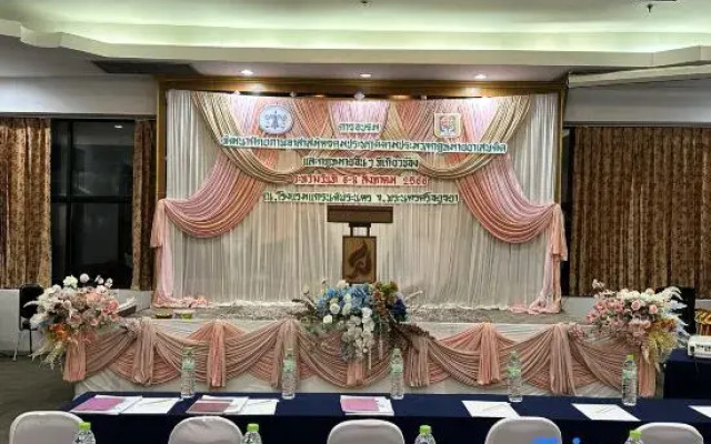 Grand Phranakhon Hotel