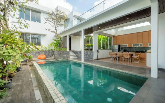 Maestro Bay View Villa