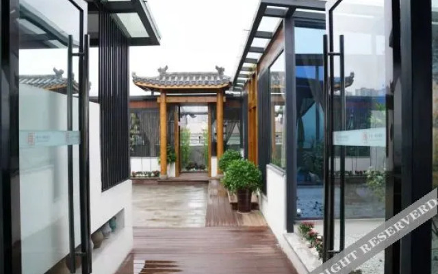 Pushe · Yaju Hotel
