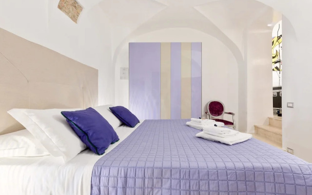 Monserrato Design Apartment in Navona