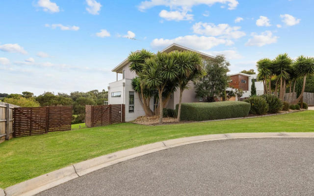 Saltwater Breeze Retreat