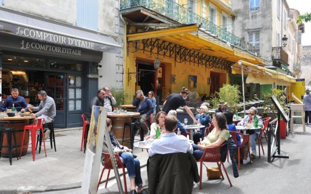 Loft Apartment , La Terrasse Centre Ville d'Arles,