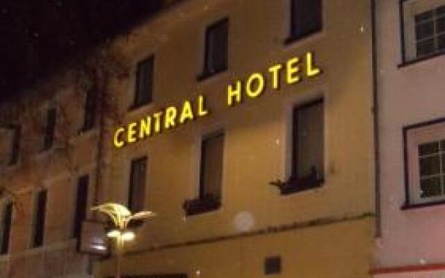 Central Hotel