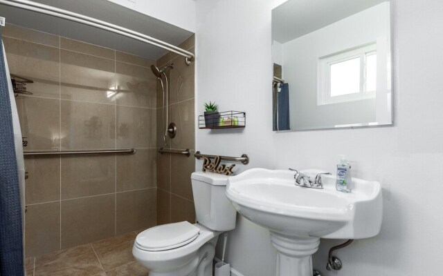 29th Phoenix 4 Bedroom Home by Redawning