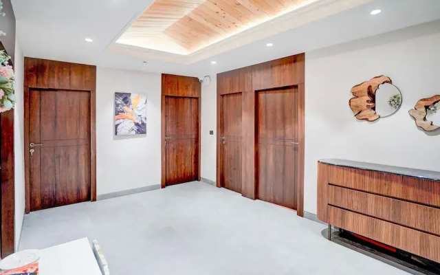 Sunday Premium 5 BHK Villa Mihika, Shimla