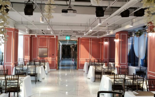 JK Blossom Hotel