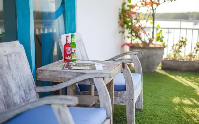 Paras Paros Marina Lodge