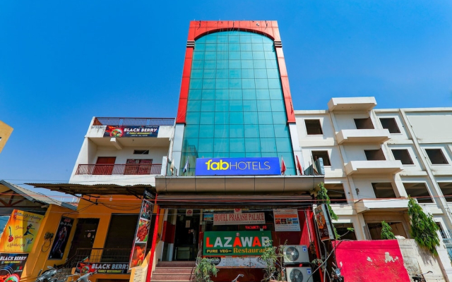 Fabhotel Prakash Palace