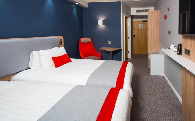 Holiday Inn Express Leeds City Centre Armouries, an IHG Hotel