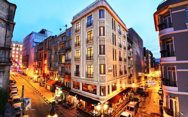 Santa Ottoman Hotel