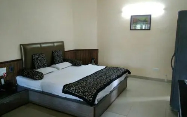 Savshanti Lake Resort