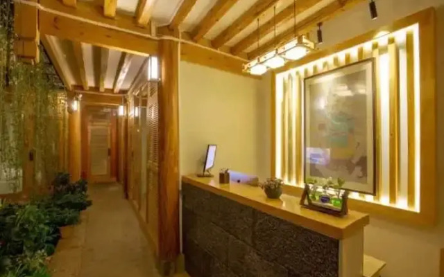 Floral Hotel · Dream Lijiang Inn Lijiang