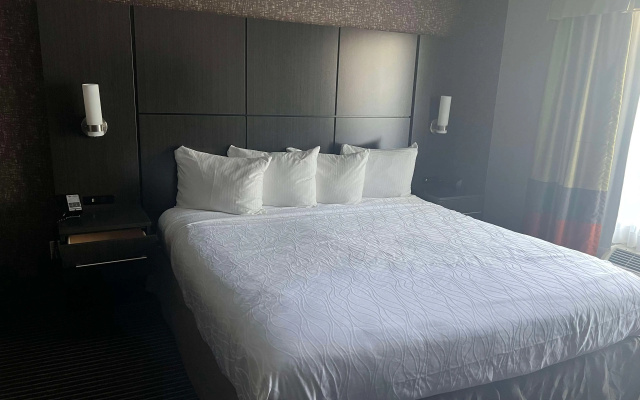 Best Western Plus Rama Inn & Suites