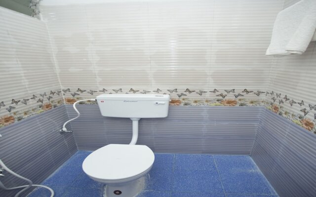 OYO 13058 Home Grand 3BHK ECR