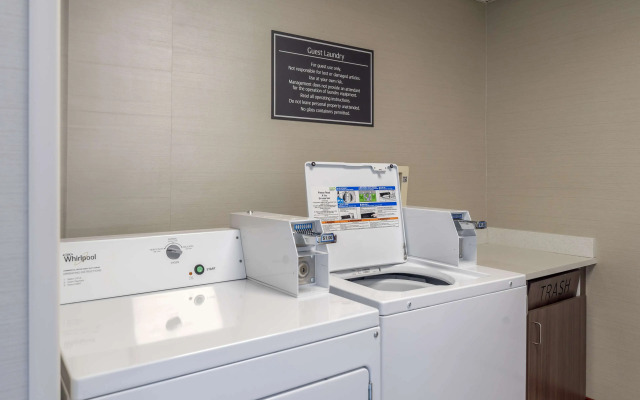 Best Western St. Clairsville Inn & Suites