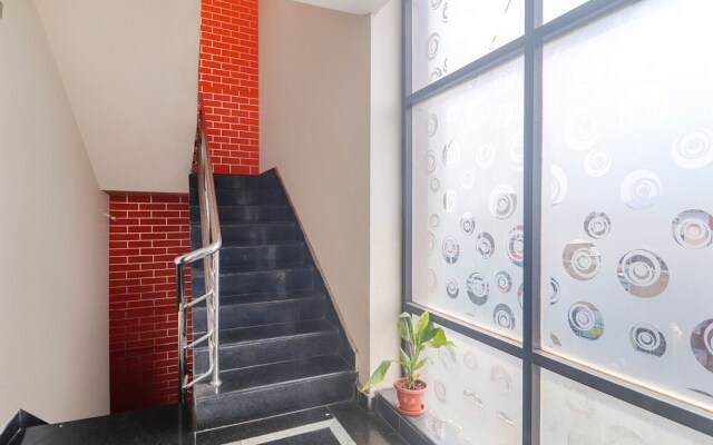 Fabhotel Sudha Inn
