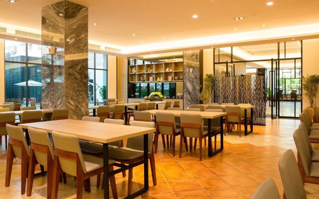 V-Hotel Vacation Hotel