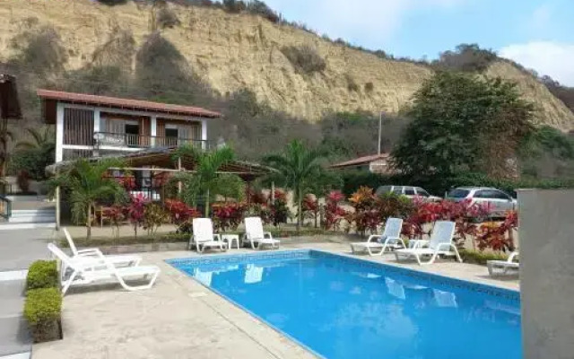 Canoa Beach Hotel