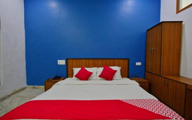 Hotel Rockstar by OYO Rooms