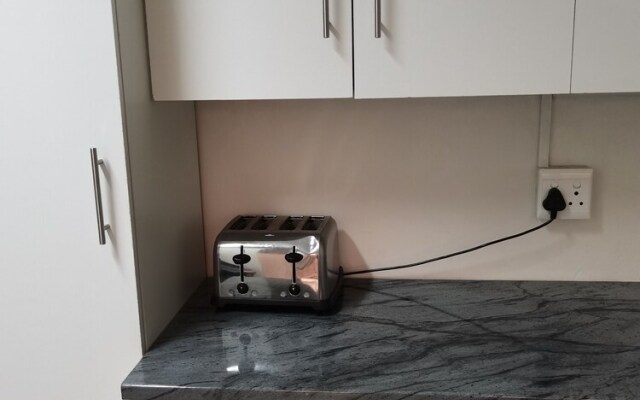 monument western guesthouse