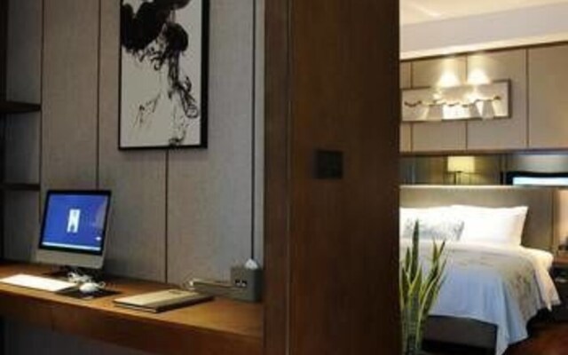Yannian Plaza Hotel