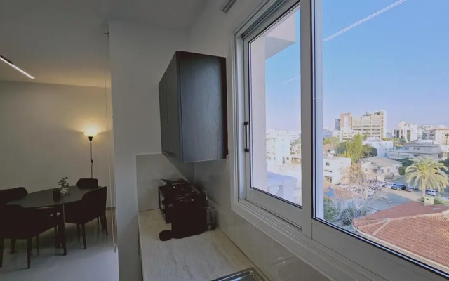 104 NIC - 401 Stay Cosmo City Suite
