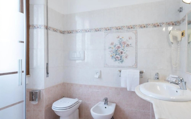 Renaissance Zürich Tower Hotel