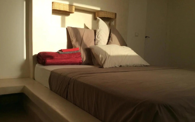 Villa d’architecte 103 commentaires 5* sur 2 sites