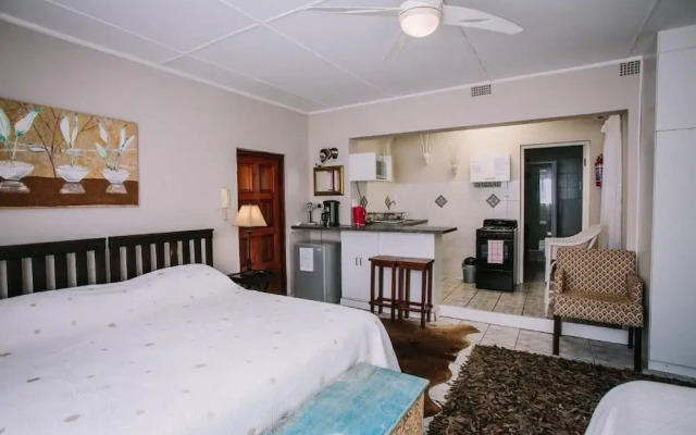Parrot Peek B&B